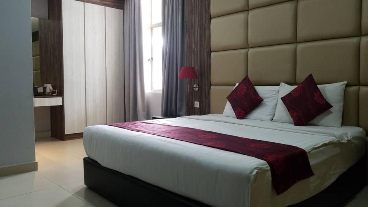 ซิกเนเจอร์ โฮเต็ล แอท บังซาร์ เซาท์ Hotel กัวลาลัมเปอร์ ภายนอก รูปภาพ